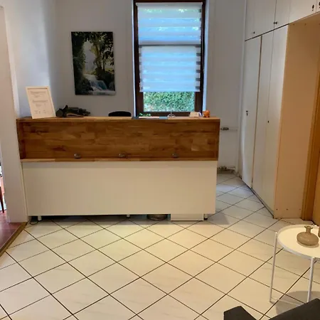Hotel Zum Adler 2*